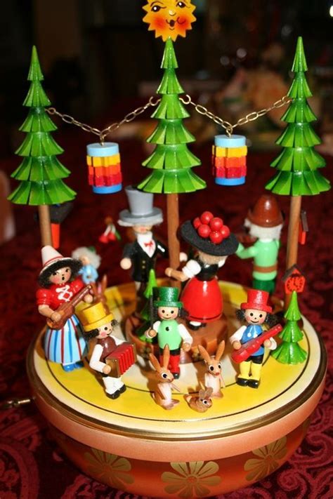 R3 music box is arranging a song to the music box version.enjoy the healing music box sound.new songs will be updated every day at 9:00pm(japan time), so. STEINBACH German Music Box "Jubilee Dancers" | Christmas music box, Music box vintage, Music box
