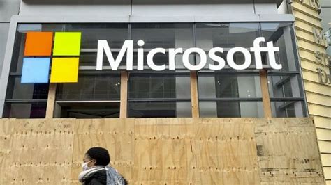 Us Judge Temporarily Blocks Microsofts 69 Billion Acquisition Of