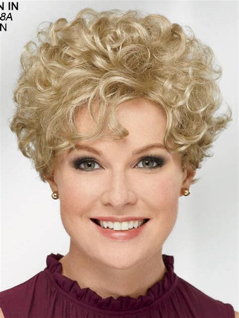 Curly Blonde Short 8 Trendy Classic Wigs