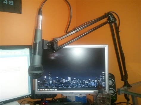 Running out of ideas for a microphone stand? DIY Studio mic stand - TheModShop