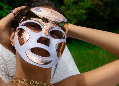 The Dr Dennis Gross Led Light Face Mask Is 25 Percent Off For Purewow