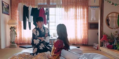 After an earthquake destroys xiang qin's house, she and her father move in with the family of her father's college buddy. Fall in Love at First Kiss Photos - MyDramaList