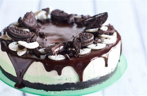 Oreo weißer schokoladen kuchen müsst ihr probieren! Oreo Torte selber backen: ein fantastisches Rezept für ...