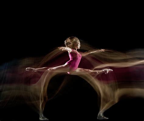 Brooklyn Photographer Beautifully Captures Graceful Ballet Movements In
