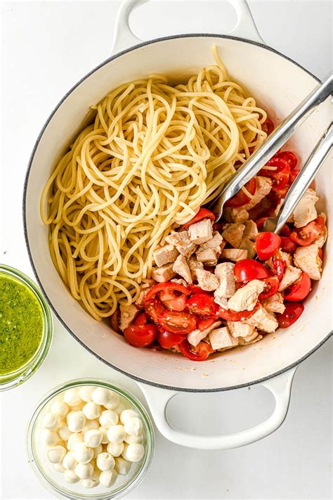 Chicken Margherita Pasta 30 Minutes