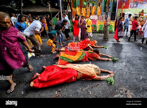 Eve of chhath puja hi-res stock photography and images - Alamy