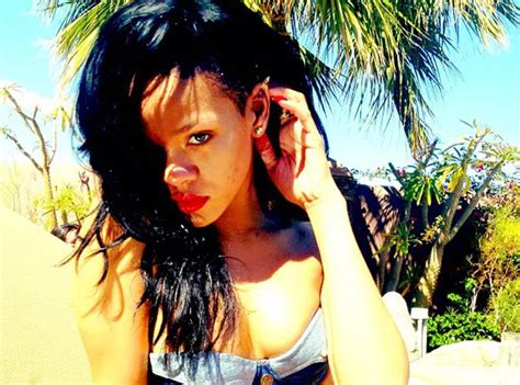 Photos Rihanna Elle Poursuit Son Op Ration S Duction Et Provocation