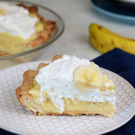 Banana Cream Pie Recipe The Best Foodology Geek