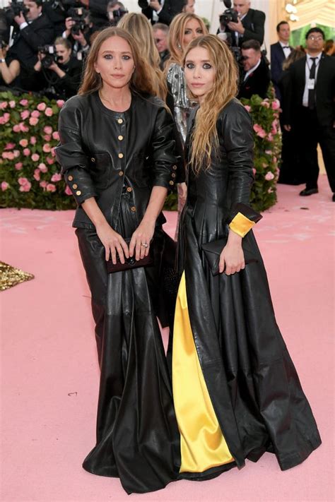 Mary Kate And Ashley Olsen Wore Black Dresses To Met Gala 2019 Red Carpet