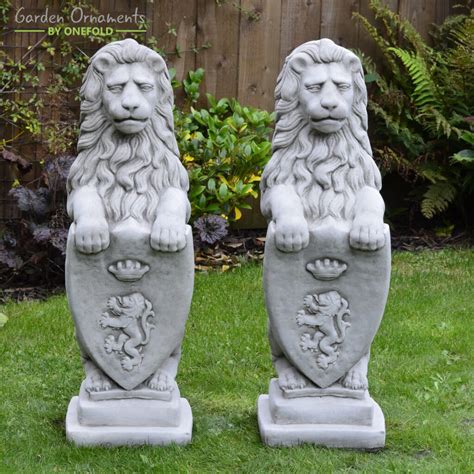 Pair Of British Lions Garden Statues Onefold Ltd