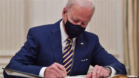The most recent stimulus package will increase monthly food stamps for families by 15%. Biden increases food stamp program: how much is it worth ...