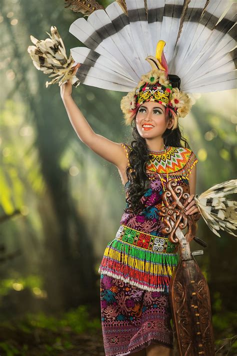 Dayak Traditional Dance From East Borneo Indonesian Women Dehati