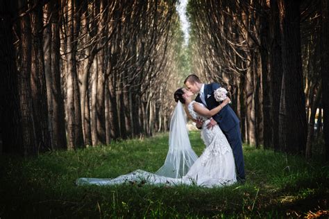 Bride And Groom Photos Dansk Photography