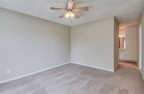 Amenities At Woodpark Apartments Apartments With Walk In Closets