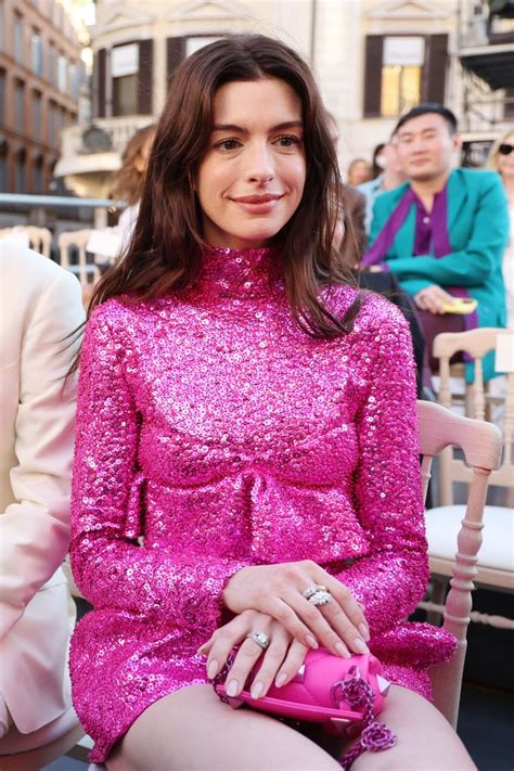 Anne Hathaway Wore A Micro Miniskirt To Couture Week Who What Wear Uk