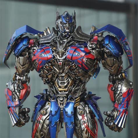 Transformers Prime Optimus Prime Capcom Samurai Gear Kai Statue