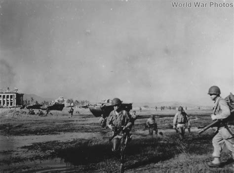 Us Army Lingayen Beach Luzon 12 January 1945 World War Photos