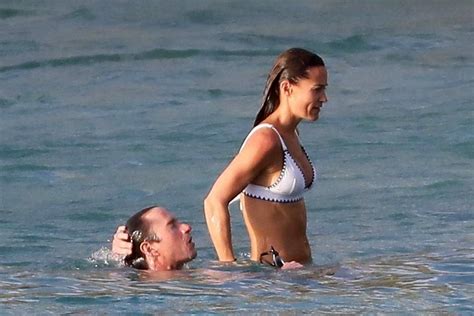 Pippa Middleton Nude And Bikini Pics From Caribbean Islands