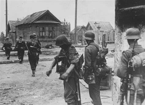 German Soldiers Crossing The Street On The Outskirts Of Stalingrad1942