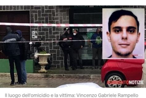 Ragazzo Di 24 Anni Ucciso Con Nove Colpi Di Pistola In Piazza Fermato Il Padre Poliziotto