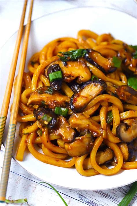 Minute Udon Noodle Stir Fry With Mushrooms Bowl Of Delicious