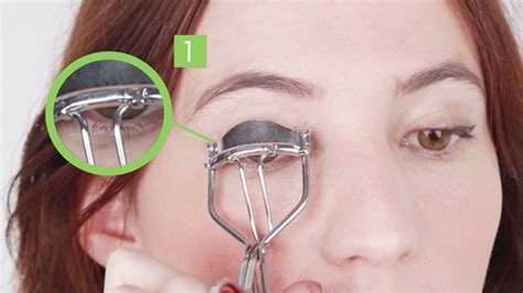 Usually, only the upper eyelashes are curled. How Do You Use An Eyelash Curler
