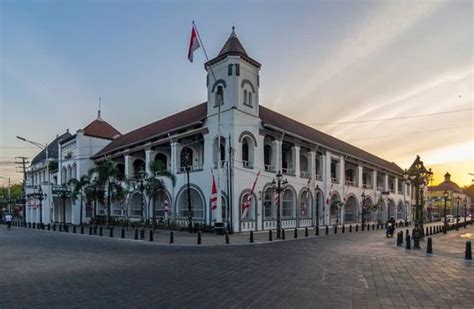 Pesona Kota Lama Semarang Dengan Spot Foto Zaman Kolonial