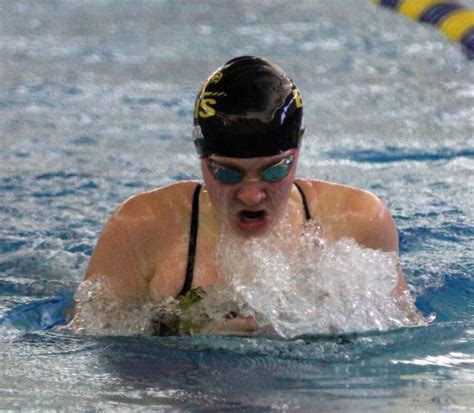 Prep Girls Swimming Baraboo Loses To Waunakee To Fall To 1 1 In Badger