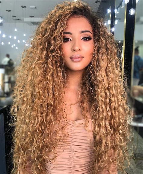For both light and dark skin, there are colors that work better than others. 30 Cozy Caramel Hair Colors for This Season - Hair Adviser