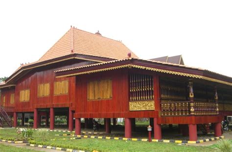 Rumah Adat Limas Destinasi Budaya Ikonik Khas Palembang Okezone Travel
