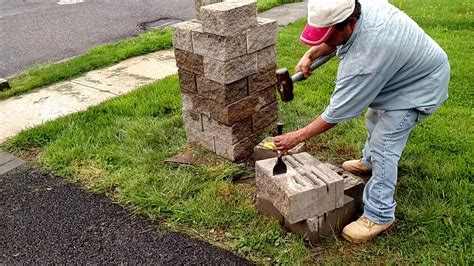 How To Split Cambridge Wall Blocks With A Rustic Look Youtube
