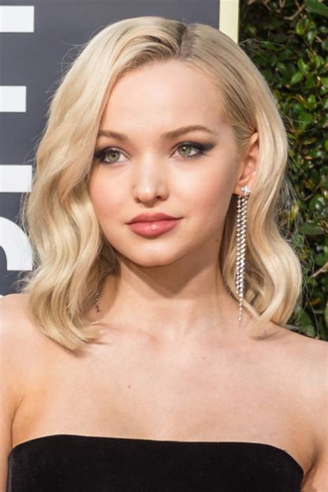 Dove Cameron S Hairstyles Hair Colors Steal Her Style Cameron