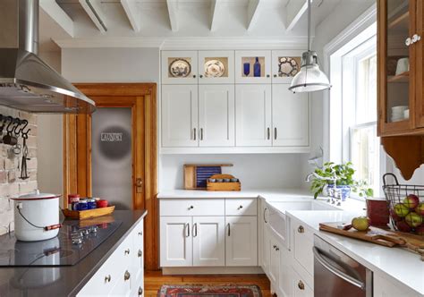 Decorating the kitchen is obviously of some stress, and one has to keep several think about the design and color of the cabinets that match your kitchen's countertop and the floor. 35 Fresh White Kitchen Cabinets Ideas to Brighten Your Space | Home Remodeling Contractors ...