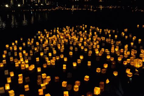 Discover A Water Lantern Festival In Illinois That Is Unlike Anything