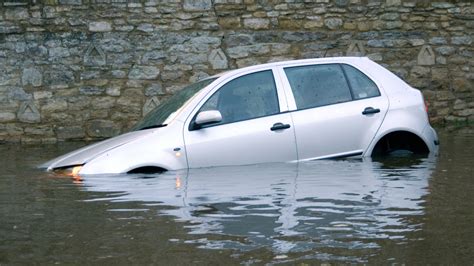 9 Common Problems Found On Flooded Cars Climaguard