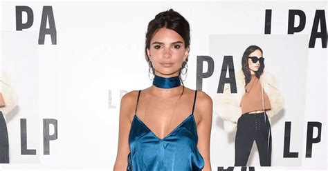 Emily Ratajkowski Strips Completely Naked And Shows Her Peachy Bum For