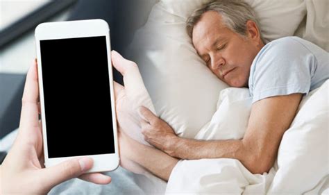 How To Get To Sleep Put Down Your Phone 30 Minutes Before Bed To Ensure Peaceful Slumber