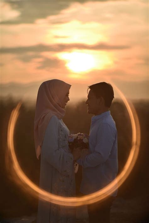 7 lokasi tempat foto prewedding dengan latar belakang yang tak biasa, indah dan cocok untuk background foto yang cantik bersama gadis senja. Pin oleh eugene photography di inspirasi prewedding | Pose perkawinan, Foto perkawinan, dan ...