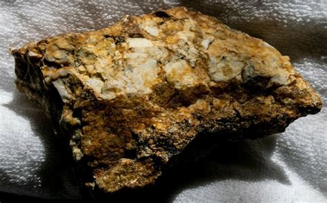 961 2 Lb Gold And Silver Ore In Quartz San Diego Ca From The Etsy
