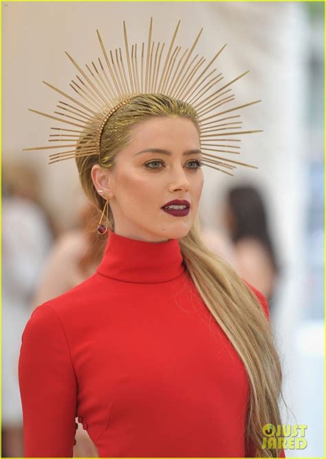 Amber Heard Met Gala 2018 Heavenly Bodies Theme Met Gala 2018