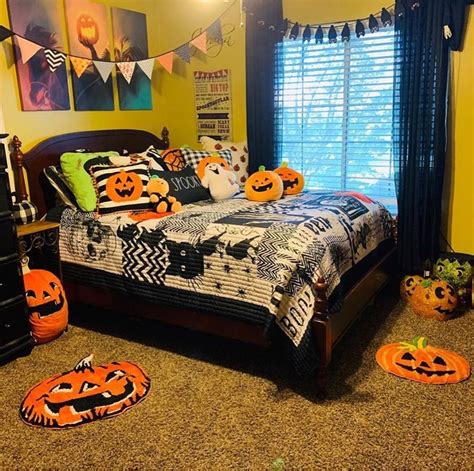 20 Cozy But Spooky Halloween Bedroom Decoration Ideas Pinmomstuff