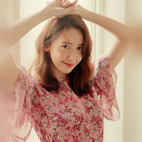 Hs00 Girl Kpop Snsd Yoona Spring Pink Wallpaper