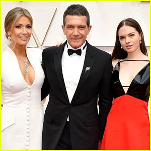(cnn) antonio banderas says he has tested positive for coronavirus. Antonio Banderas Brings Daughter Stella & Girlfriend ...