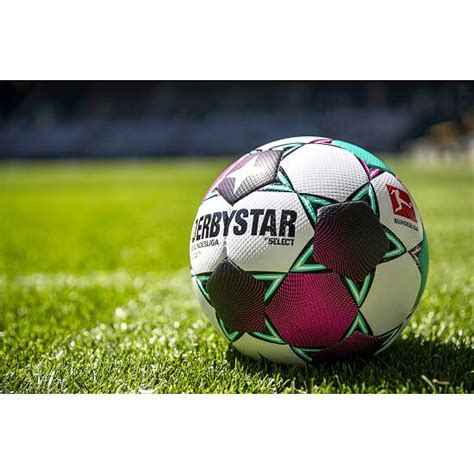 Het ek voetbal begint met het duel tussen italië en turkije. Derbystar Voetbal "Bundesliga Brillant APS 20/21" kopen ...