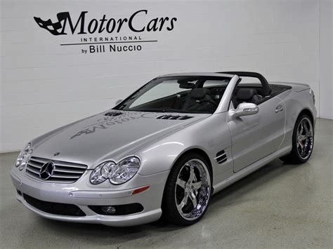 The r232 is reverting to the soft fabric roof rather than the heavier hard metal roof as fitted to the r230 and r231. 2003 Mercedes Benz SL55 AMG