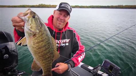 Live Bait Rigs for Bass and Walleye - YouTube