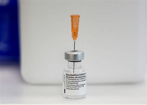 Zwei wochen nach der zweiten impfung mit dem vakzin von biontech/pfizer lag die. Pfizer's COVID Vaccine Produces Fewer Antibodies Against ...