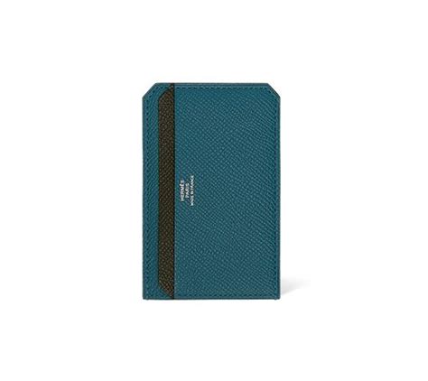 Maybe you would like to learn more about one of these? Card holder in Epsom calfskin Four credit card slots Dimensions: L 8 x H 6.5 cm | 카드 지갑, 지갑, 가죽공예