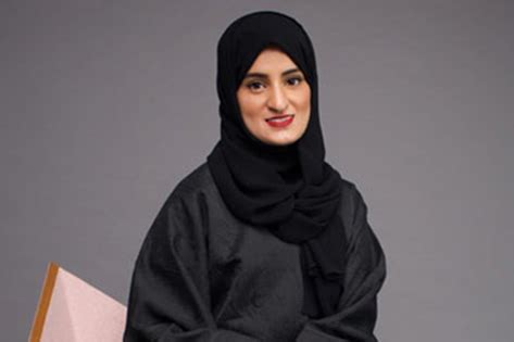 محمد بن راشد يتلقى اتصالا هاتفيا من رئيس مجلس السيادة السوداني. مجلة كل الأسرة - المصممة الإماراتية الجود لوتاه: أحلم ...