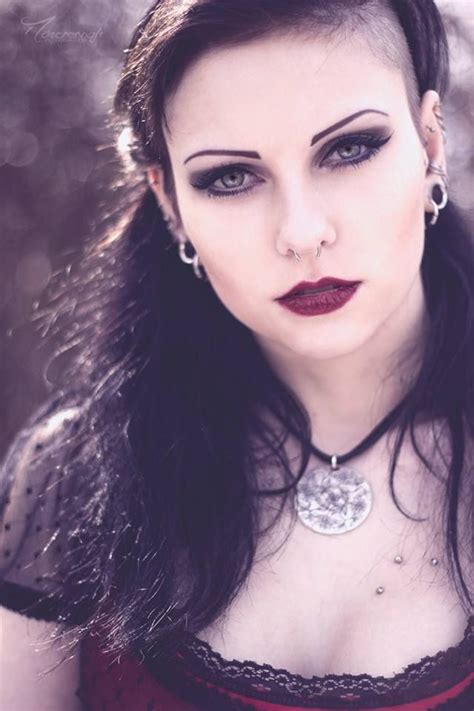 Vipers Doll Fotografie Gothic Instagram